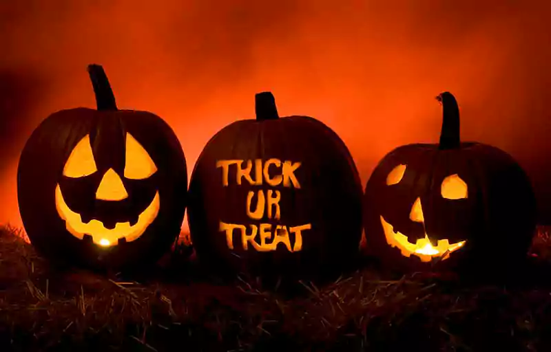 Halloween trick or treat wallpaper