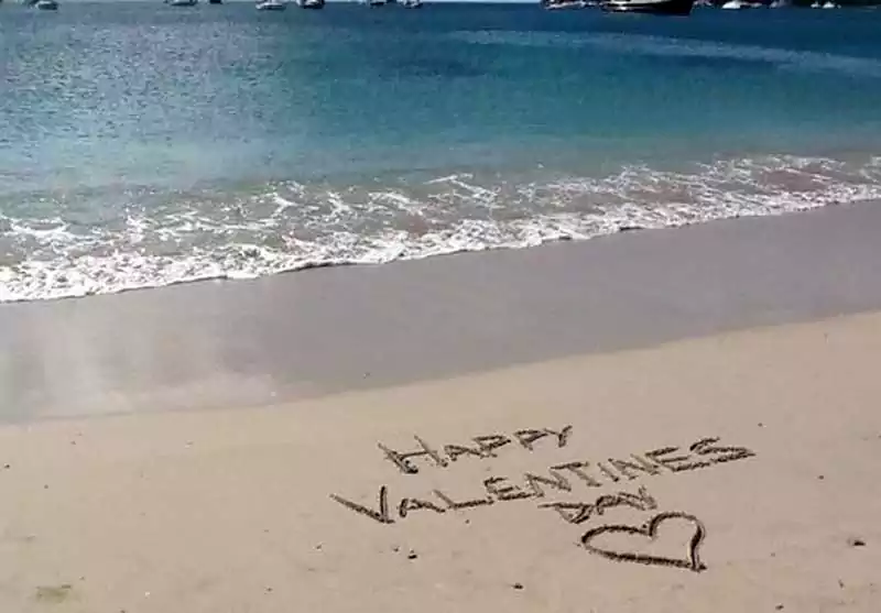 Happy Valentines Day Beach Images