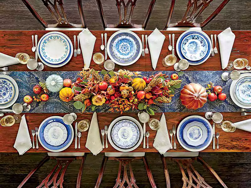 thanksgiving table image